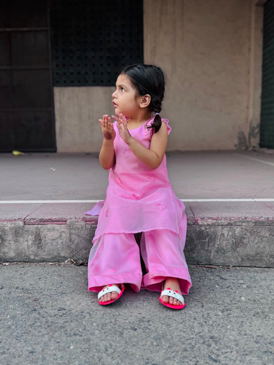 Girls Pink Sleeveless Kurti with Trouser – Premium Kids Ethnic Wear