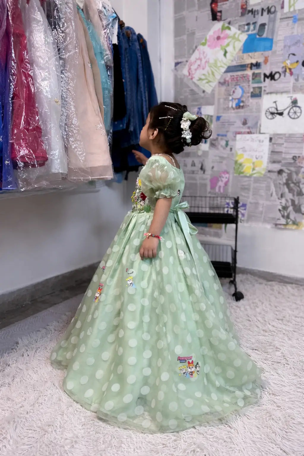Girls mint green princess frock side view flowing skirt kids party wear — MiMo Pakistan